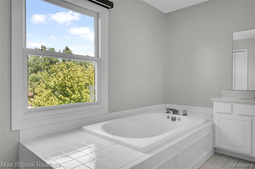 107 Millstone Road Troy, MI 48084 - Photo 30 of 40 Gallery Image 30