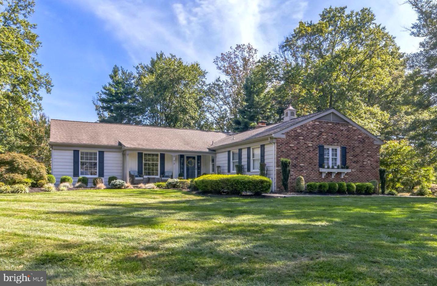 913 Fernwood Road Moorestown, NJ 08057 - Photo 1 of 29