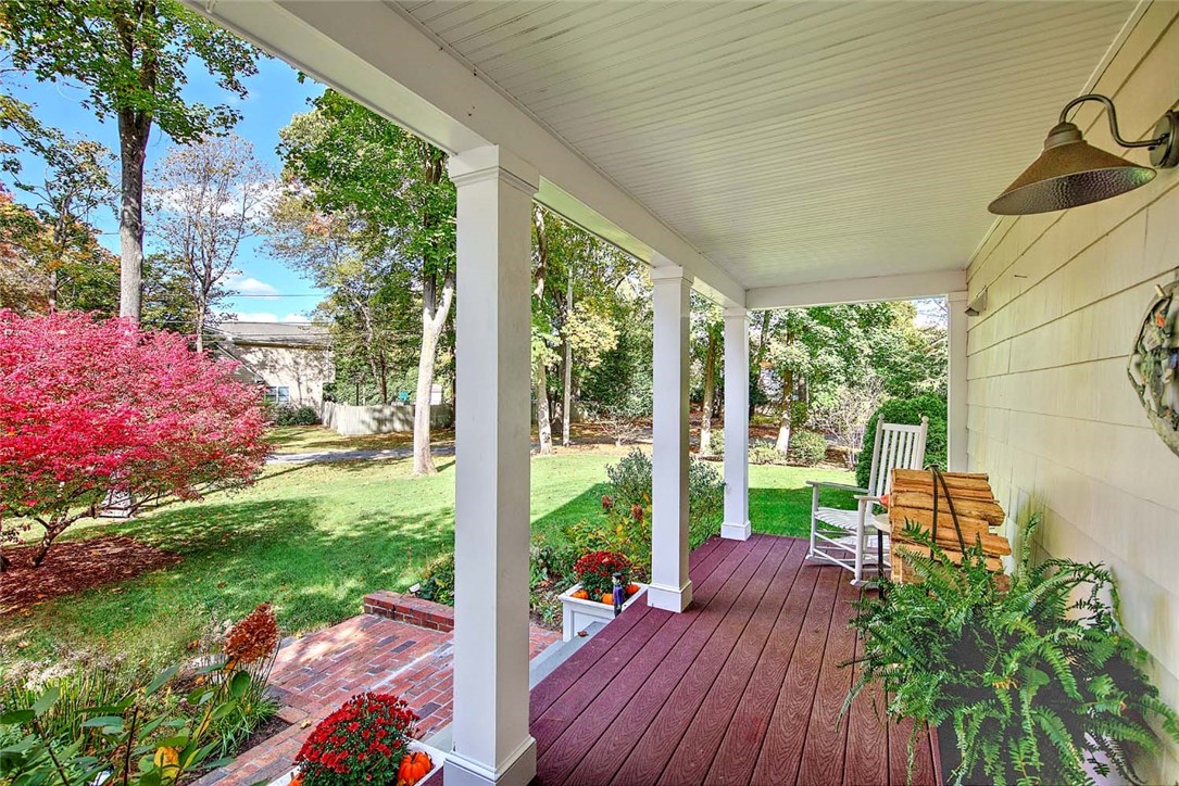 15 Lamson Road Barrington, RI 02806 - Photo 11 of 43