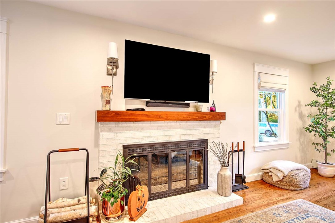 15 Lamson Road Barrington, RI 02806 - Photo 17 of 43