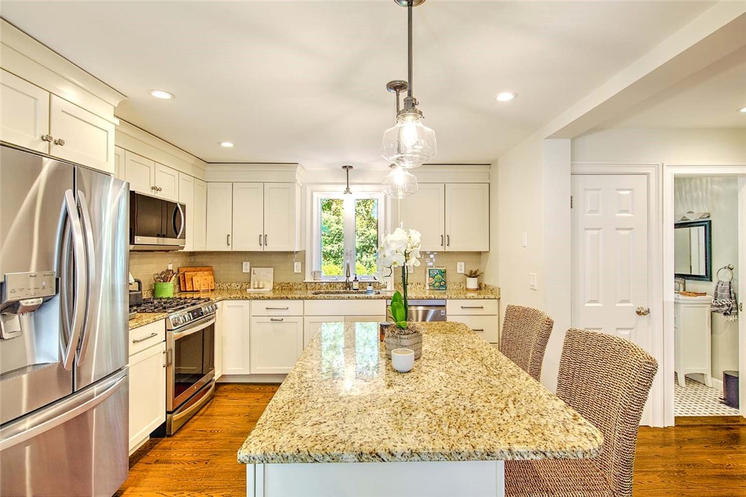 15 Lamson Road Barrington, RI 02806 - Photo 25 of 43