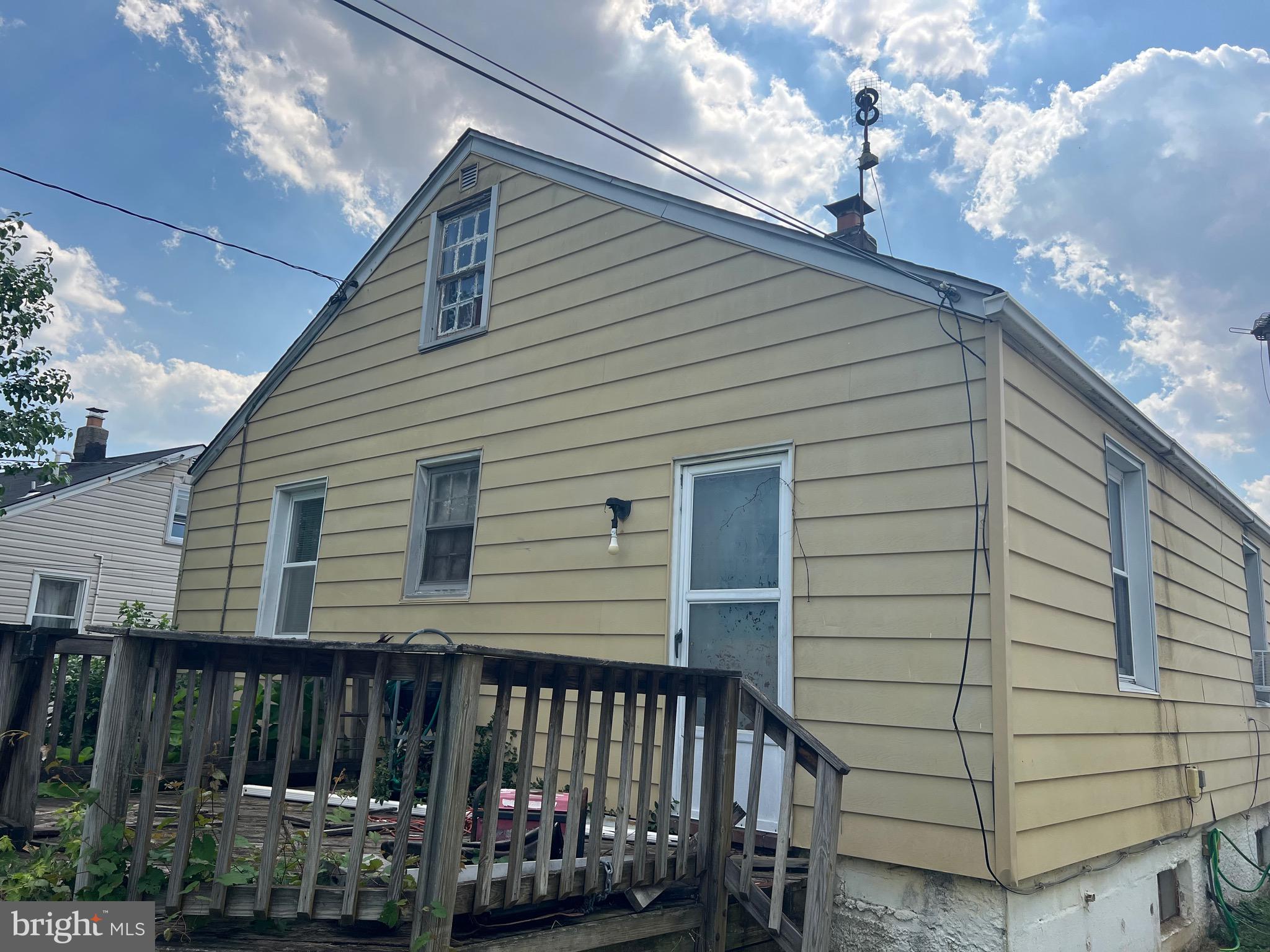 226 Ashwood Road Baltimore, MD 21222 - Photo 4 of 5