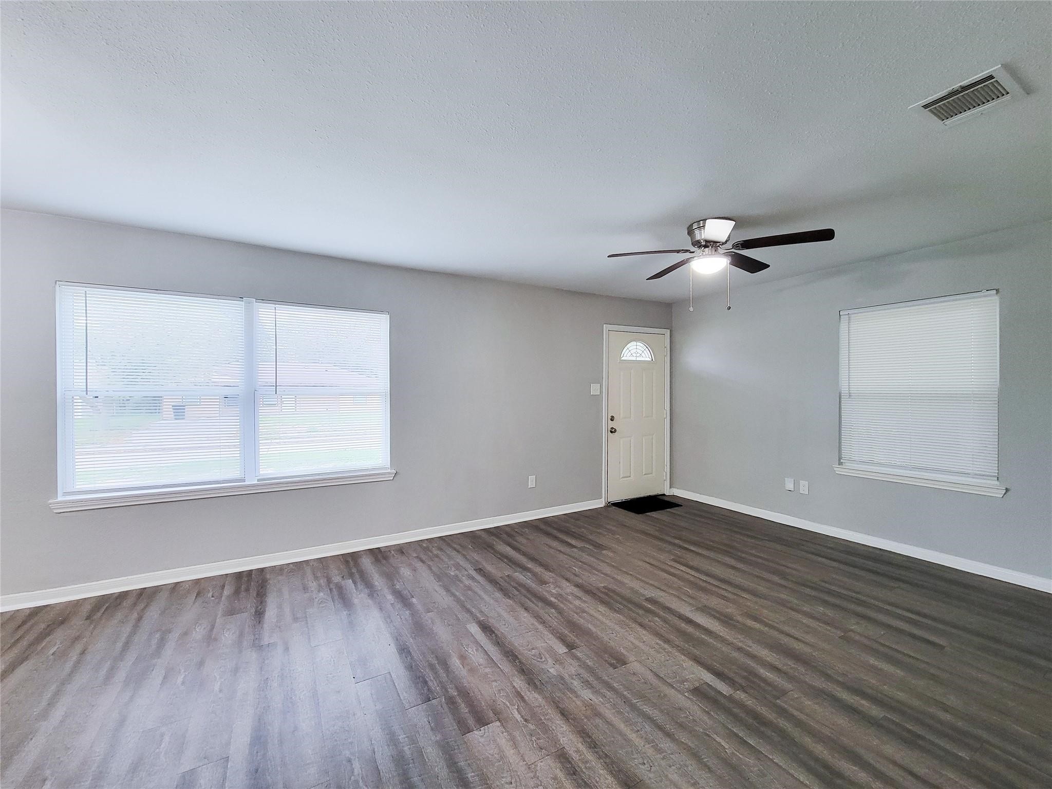 5242 Keystone Street Houston, TX 77021 - Photo 11 of 29