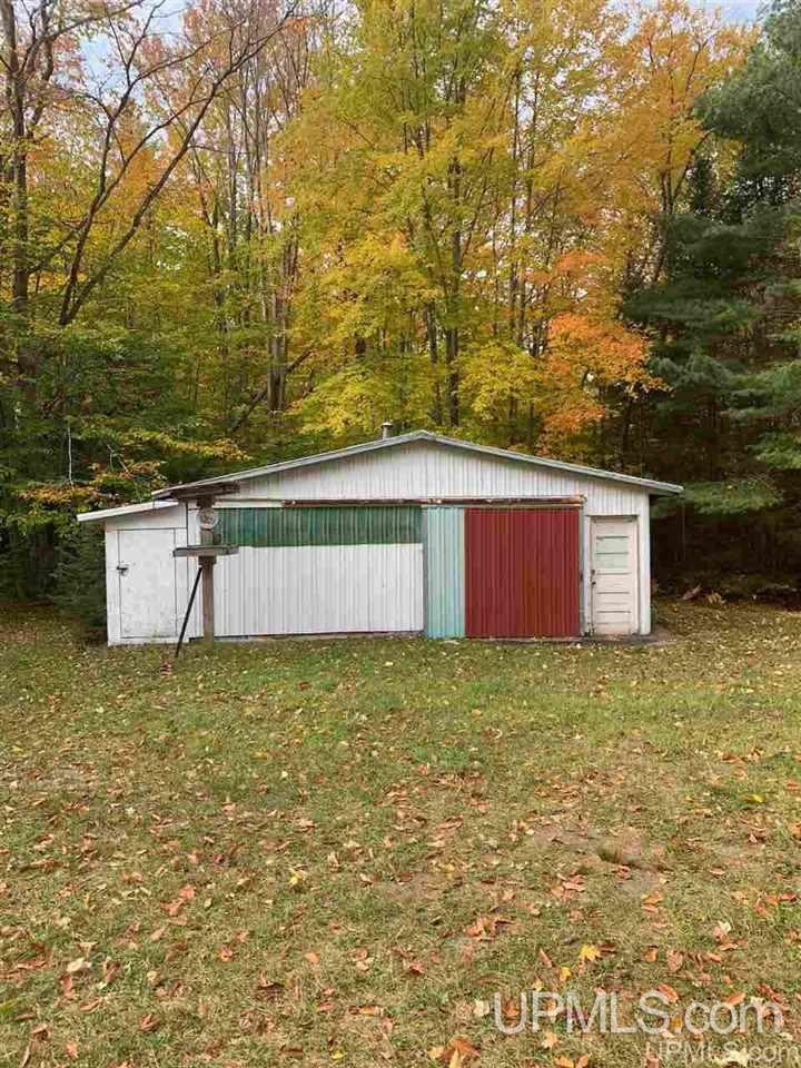 442 Co Rd Rapid River Wetmore, MI 49895 - Photo 2 of 34