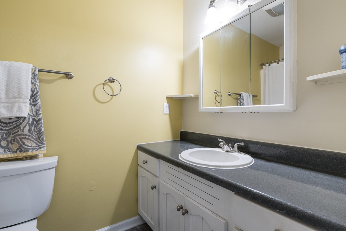 3400 Cartway Lane Raleigh, NC 27616 - Photo 15 of 25 2nd Floor Bath