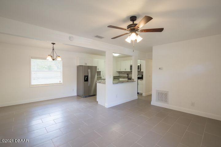 1089 Hampton Road Daytona Beach, FL 32114 - Photo 3 of 23 Dedicated Dining Room
