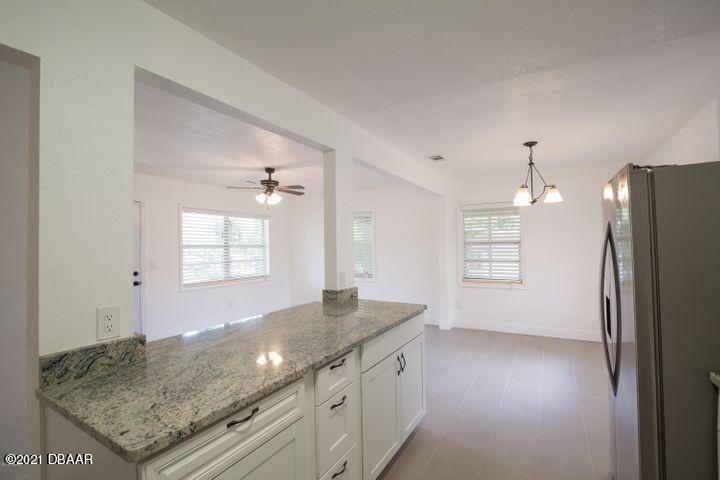 1089 Hampton Road Daytona Beach, FL 32114 - Photo 9 of 23 Beautifully Remodeled!