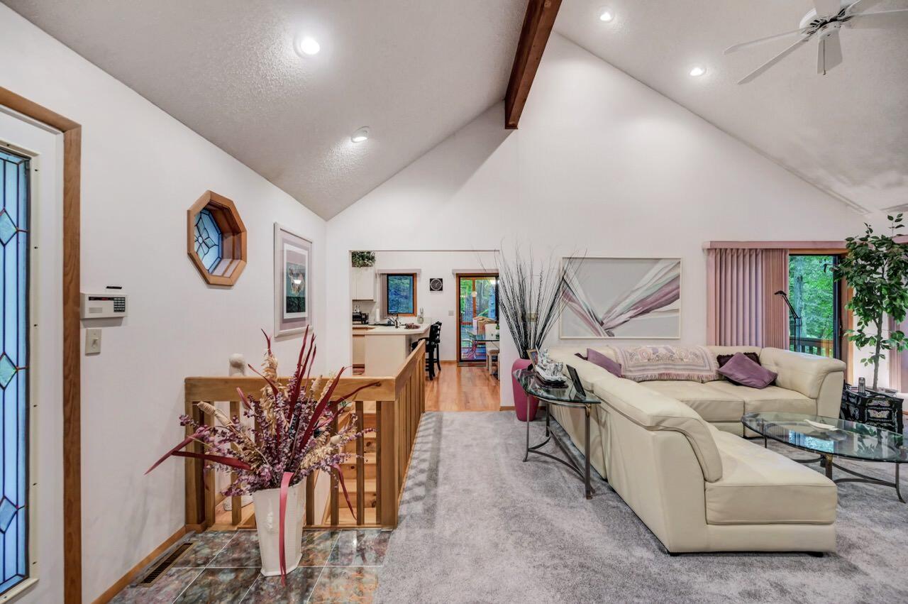 151 Manchester Drive Bushkill, PA 18324 - Photo 16 of 67 151 Manchester Dr 15 Large