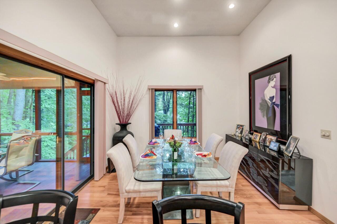 151 Manchester Drive Bushkill, PA 18324 - Photo 29 of 67 151 Manchester Dr 28 Large