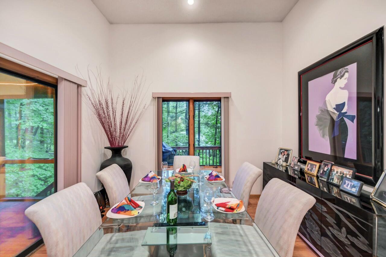 151 Manchester Drive Bushkill, PA 18324 - Photo 31 of 67 151 Manchester Dr 30 Large