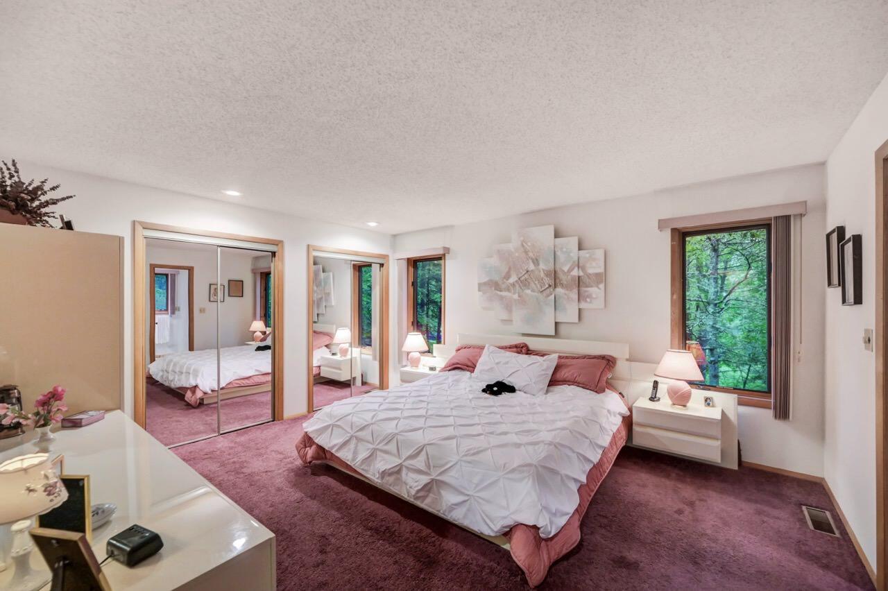 151 Manchester Drive Bushkill, PA 18324 - Photo 33 of 67 151 Manchester Dr 32 Large