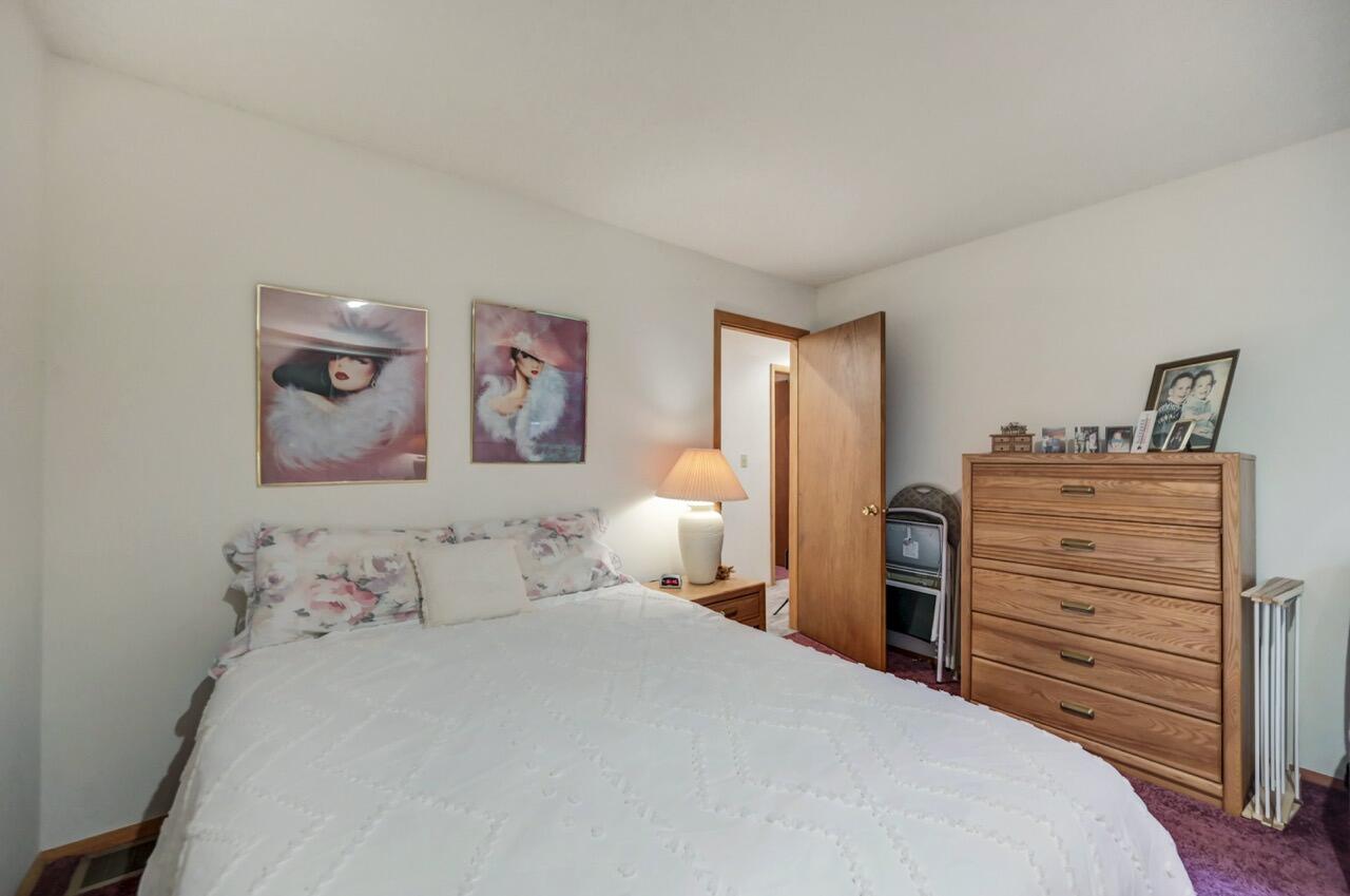 151 Manchester Drive Bushkill, PA 18324 - Photo 40 of 67 151 Manchester Dr 39 Large