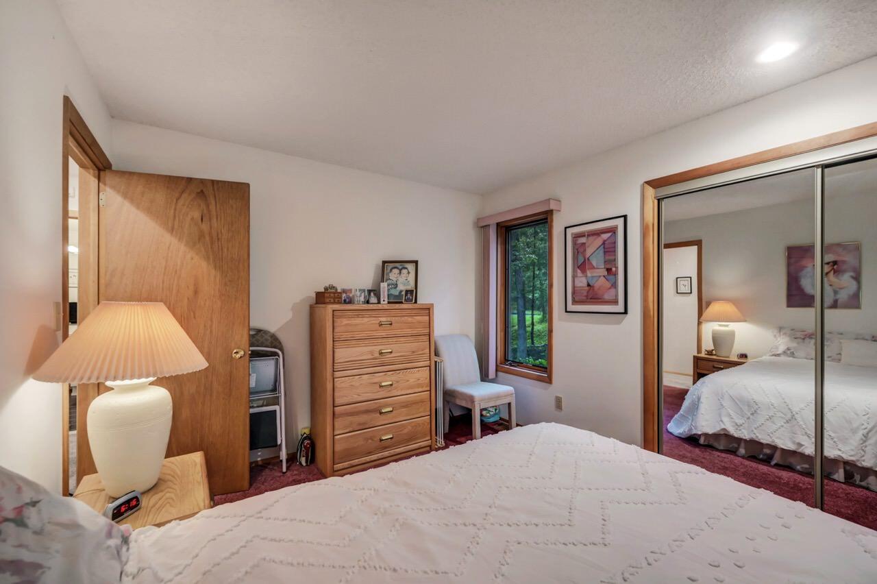 151 Manchester Drive Bushkill, PA 18324 - Photo 41 of 67 151 Manchester Dr 40 Large