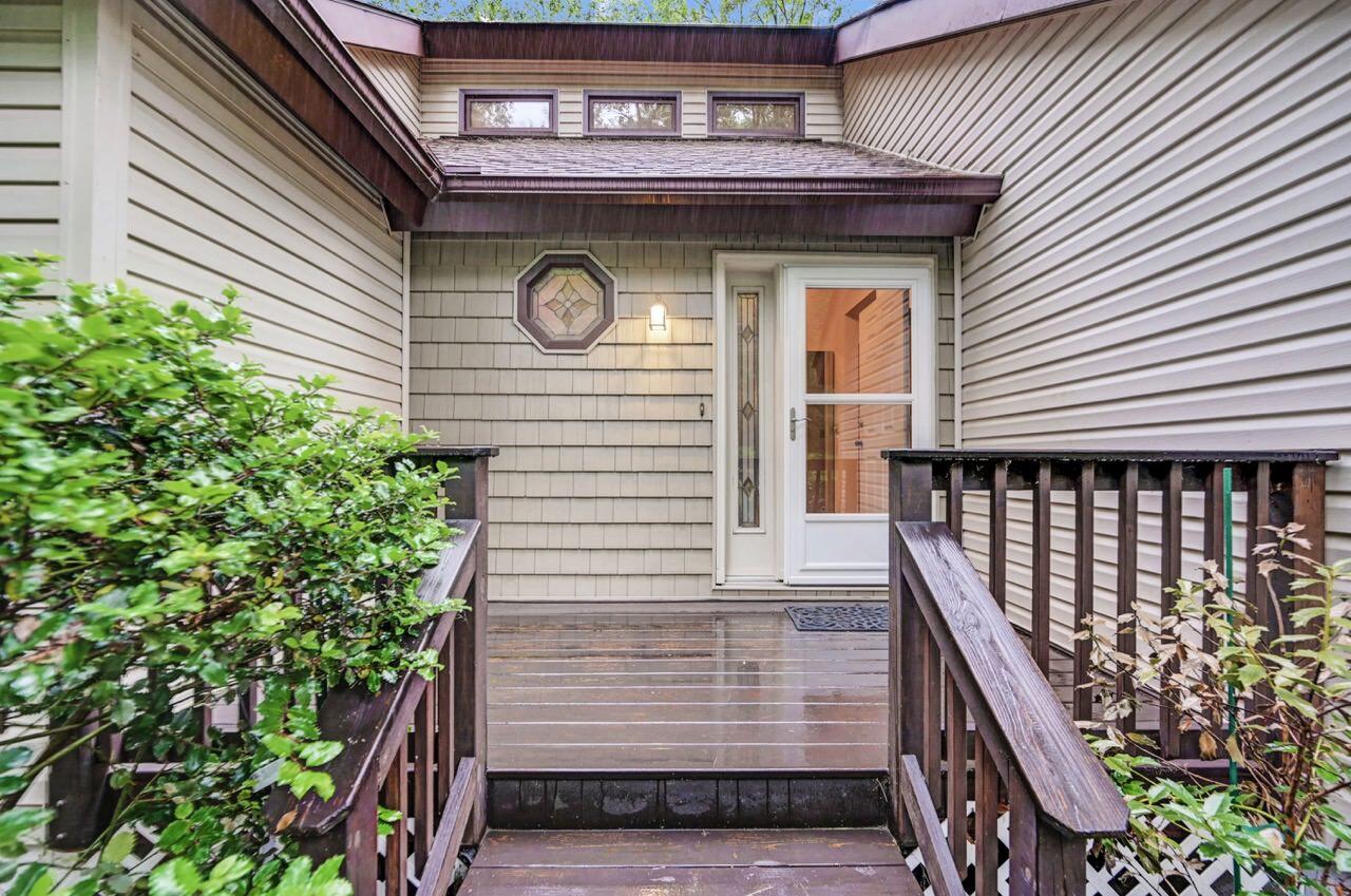 151 Manchester Drive Bushkill, PA 18324 - Photo 6 of 67 151 Manchester Dr 05 Large