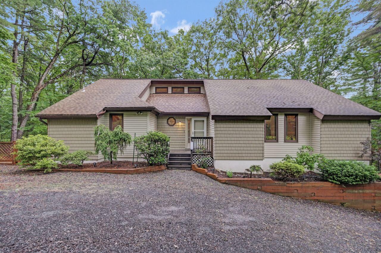 151 Manchester Drive Bushkill, PA 18324 - Photo 65 of 67 151 Manchester Dr 64 Large