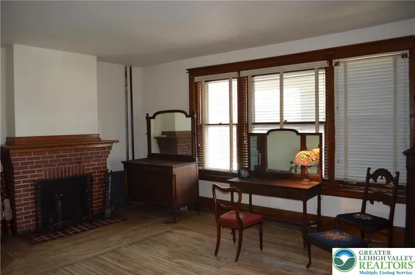 $320,000 | 901 West Broad Street, Bethlehem, PA 18018