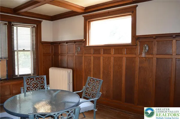 $320,000 | 901 West Broad Street, Bethlehem, PA 18018