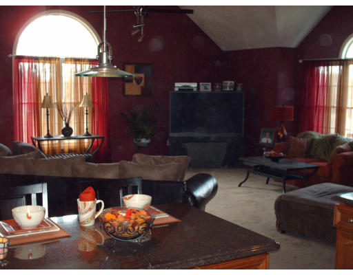 117 MacArthur Road Stoneham, MA 02180 - Photo 3 of 6 Gallery Image 3