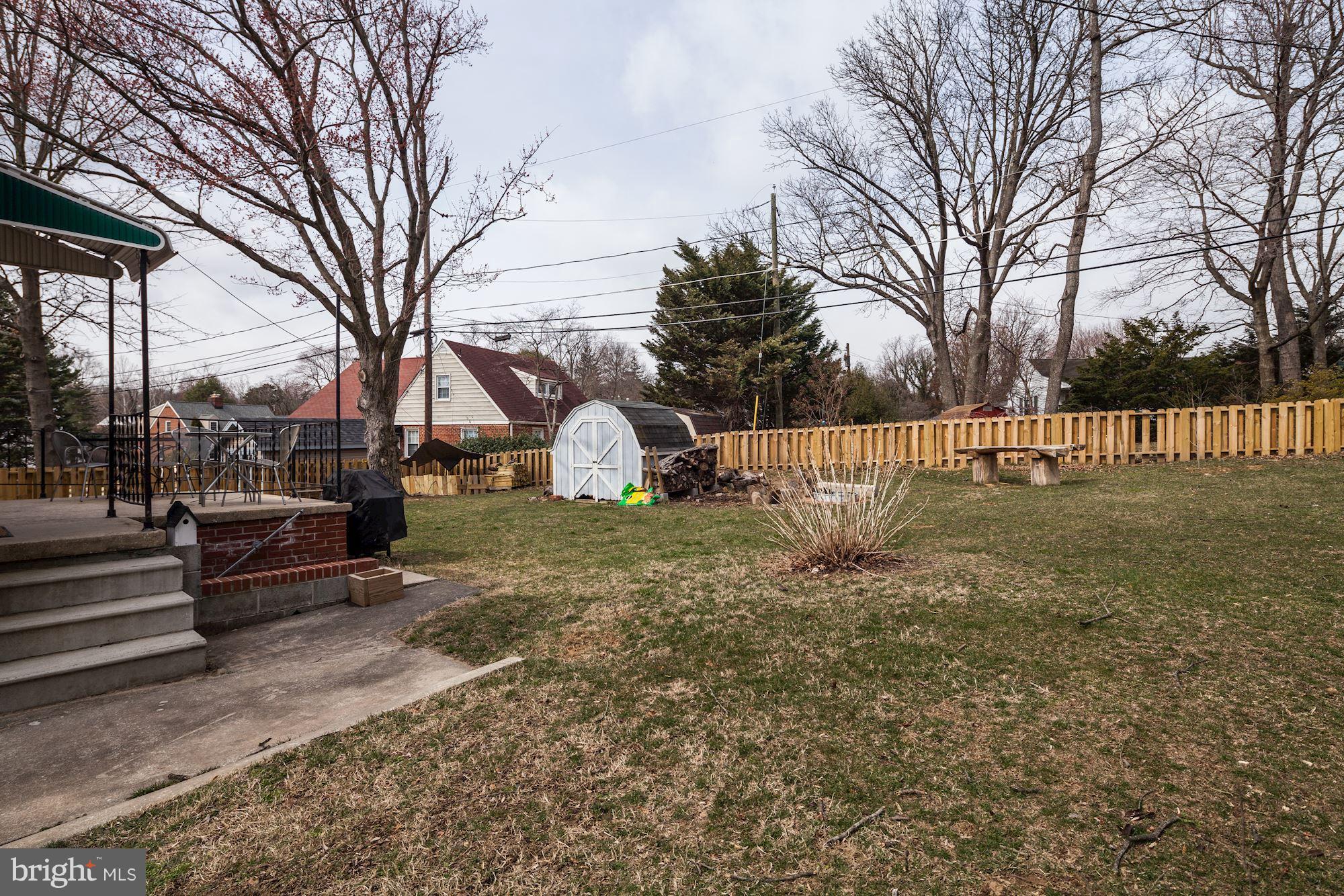 802 Weatherbee Road Towson, MD 21286 - Photo 25 of 27 Large yard, mostly fenced