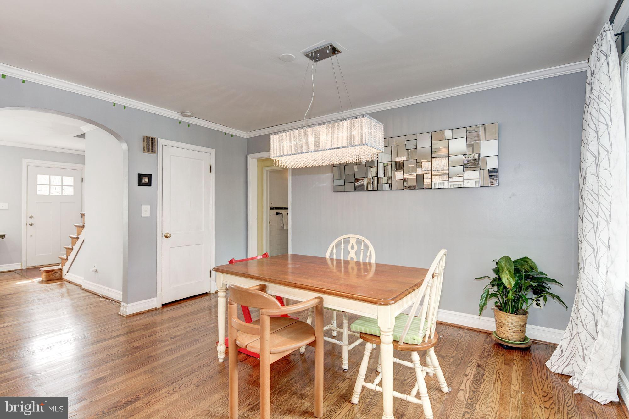 802 Weatherbee Road Towson, MD 21286 - Photo 10 of 27 Dining Room
