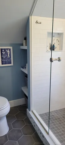 a bathroom with a toilet