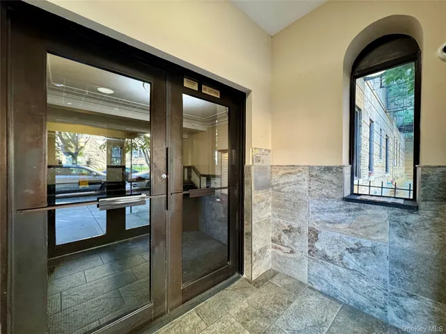 $239,888 | 83-64 Talbot Street, Unit 3A | Kew Gardens