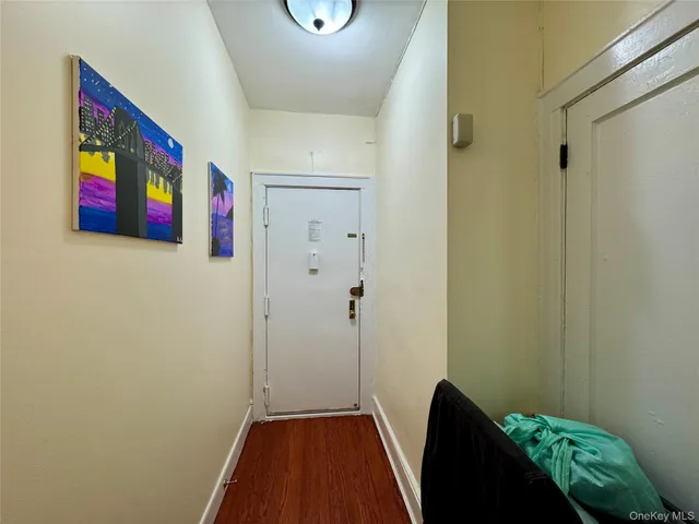 a view of utility room