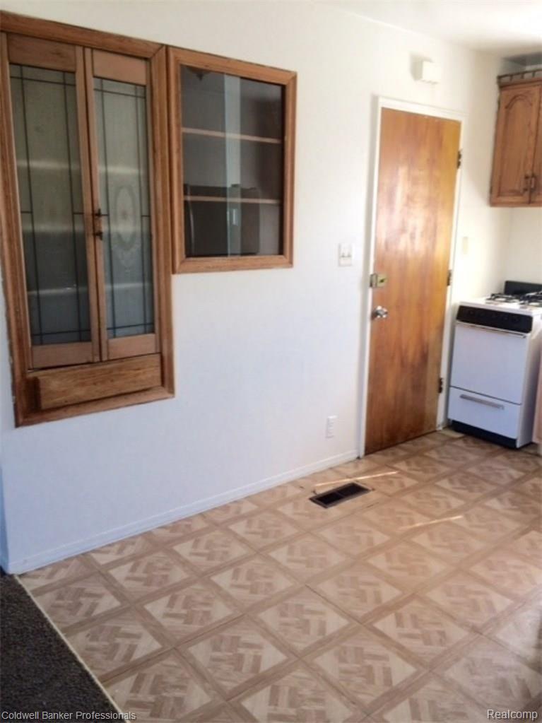 16502 East Eight Mile Road Detroit, MI 48205 - Photo 28 of 30 28.JPG