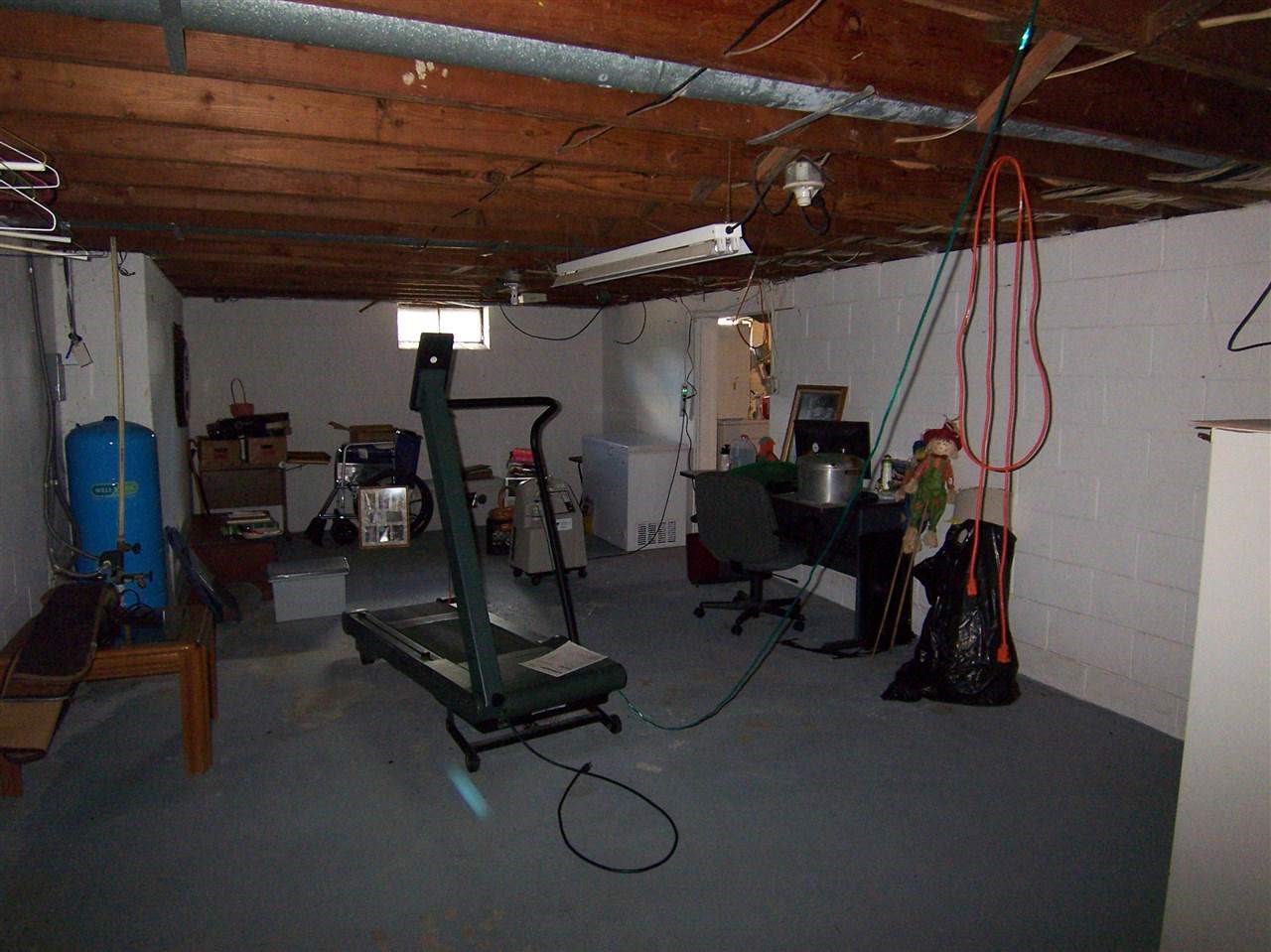 5157 West Carpenter Road Flint, MI 48504 - Photo 14 of 26 21509771-13.JPG