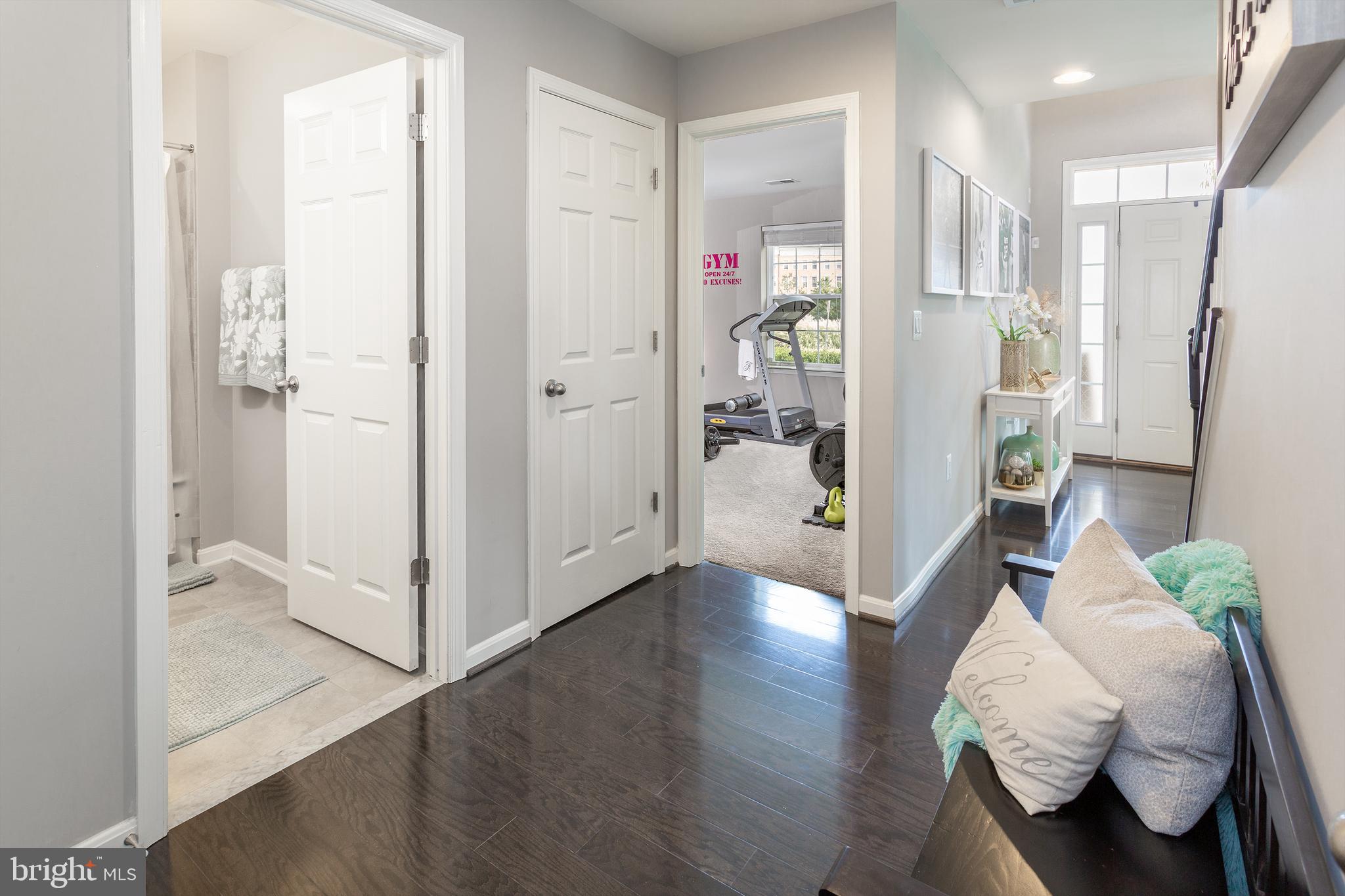 16002 Madison Ridge Place Gainesville, VA 20155 - Photo 14 of 57 Gallery Image 14