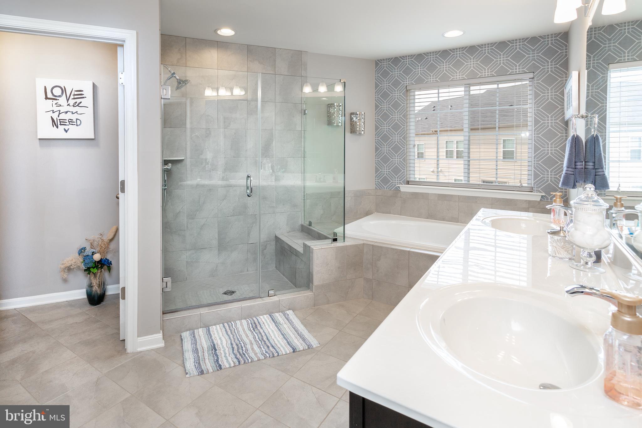 16002 Madison Ridge Place Gainesville, VA 20155 - Photo 6 of 57 Gallery Image 6