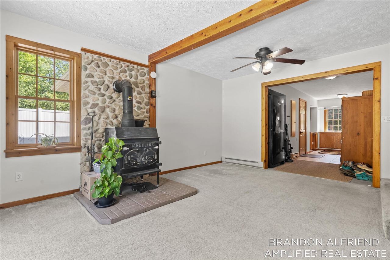 10226 Southwest Greenville Road Greenville, MI 48838 - Photo 15 of 62