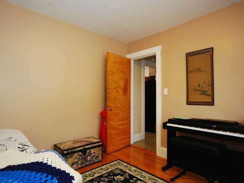 20 Keswick Road South Portland, ME 04106 - Photo 20 of 33 Bedroom. Unit 1