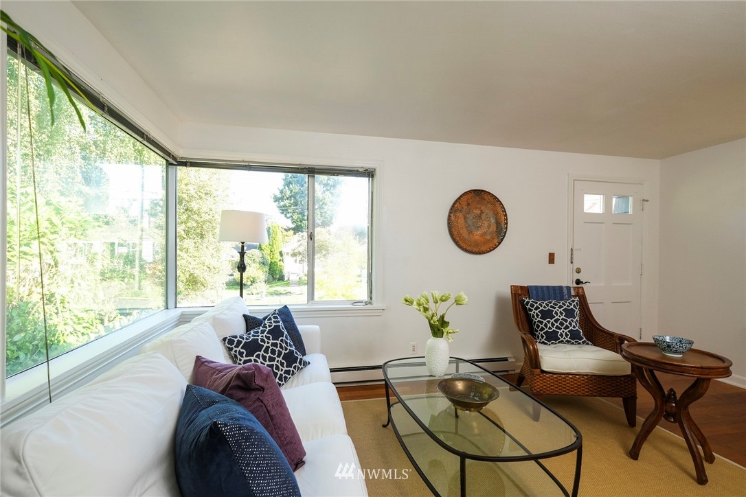 3523 Southwest Ida Street Seattle, WA 98126 - Photo 4 of 23 Gallery Image 4