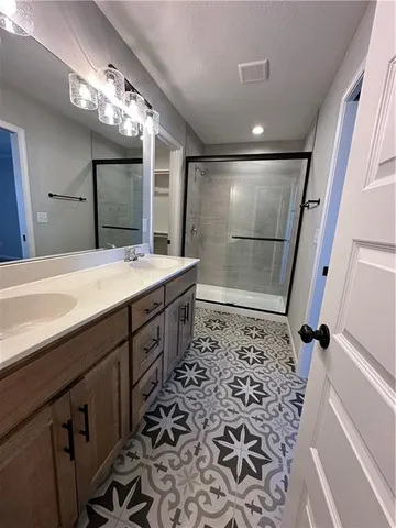 $2,345 | 1004 Northwest 3rd Street, Oak Grove, MO 64075