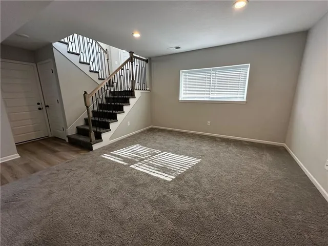 $2,345 | 1004 Northwest 3rd Street, Oak Grove, MO 64075