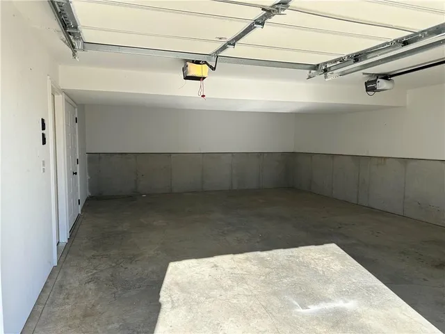 $2,345 | 1004 Northwest 3rd Street, Oak Grove, MO 64075