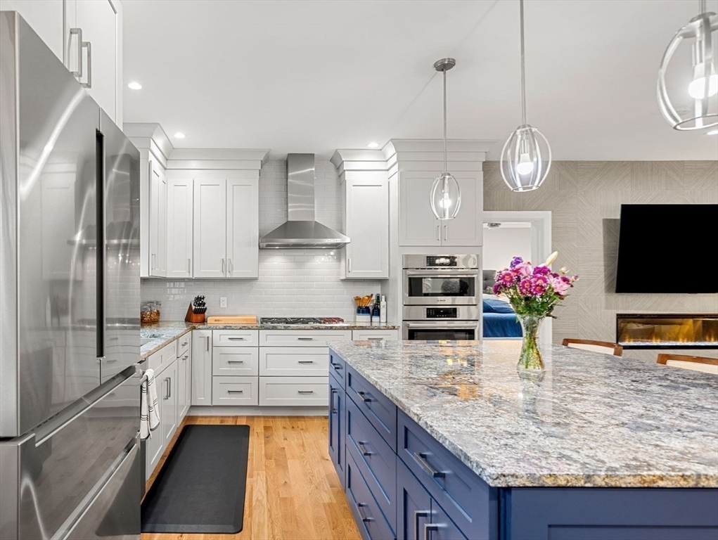 24 Primrose Lane, Unit 24 Ipswich, MA 01938 - Photo 3 of 37