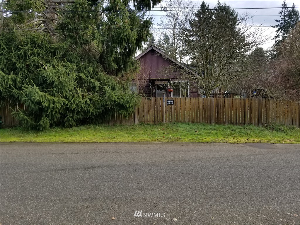2805 Northeast 133rd Street Seattle, WA 98125 - Photo 9 of 9