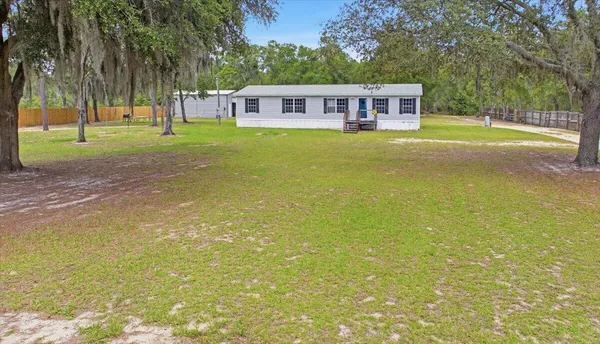 $249,000 | 194 Keuka Road, Interlachen, FL 32148