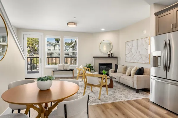 $1,250,000 | 126 Aptos Vlg Way, Unit 3, Aptos, CA 95003