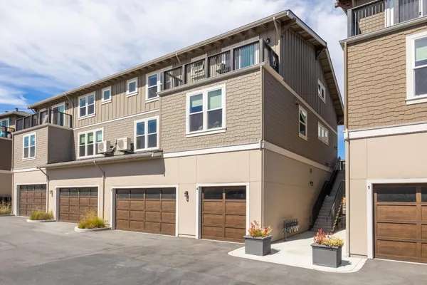 $1,250,000 | 126 Aptos Vlg Way, Unit 3, Aptos, CA 95003
