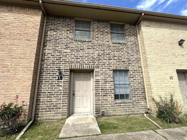 $1,095 | 3720 Laurel Avenue, Unit 18, Beaumont, TX 77707