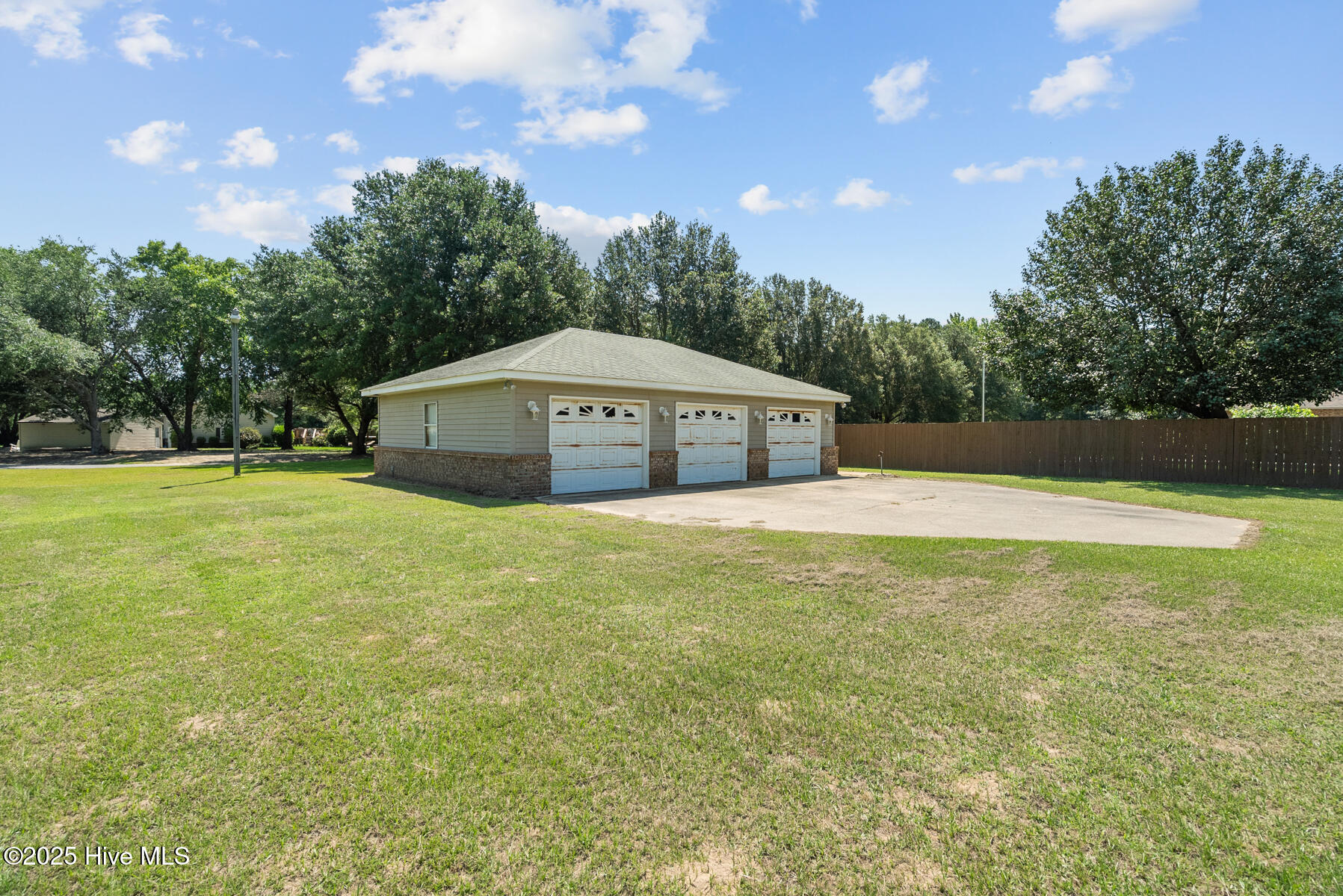 102 Perry's Way Grandy, NC 27965 - Photo 23 of 25 102 Perrys Way 3bay garage