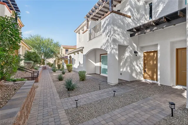 $2,250 | 1032 Via Panfilo Avenue, Henderson, NV 89011