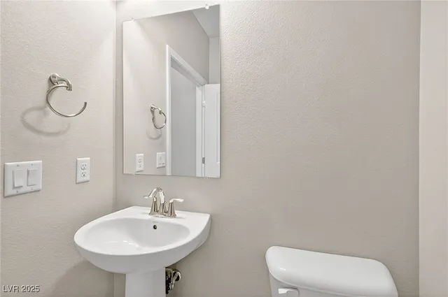 $2,250 | 1032 Via Panfilo Avenue, Henderson, NV 89011