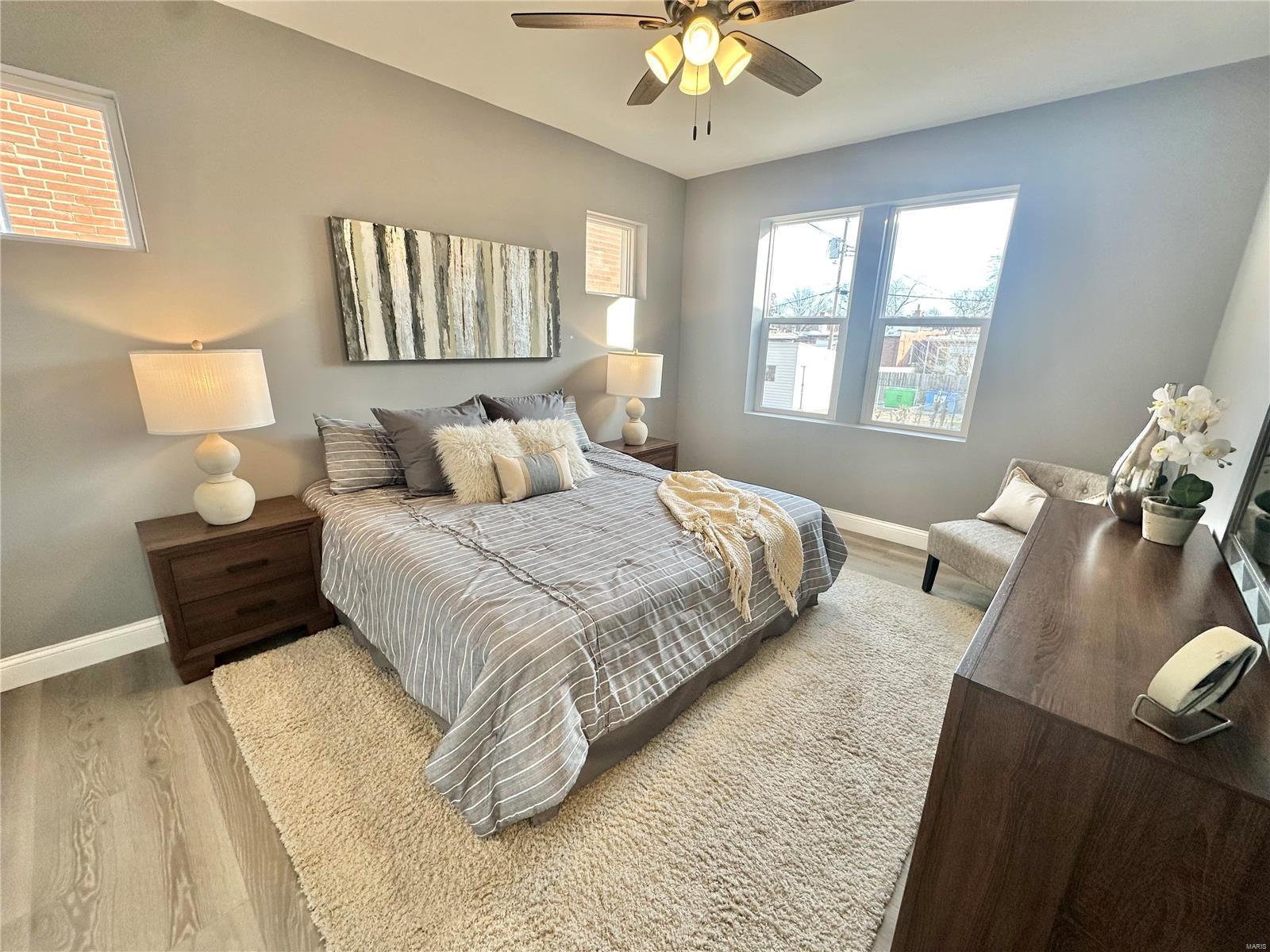 4655 Rosa Avenue St. Louis, MO 63116 - Photo 6 of 16 Gallery Image 6