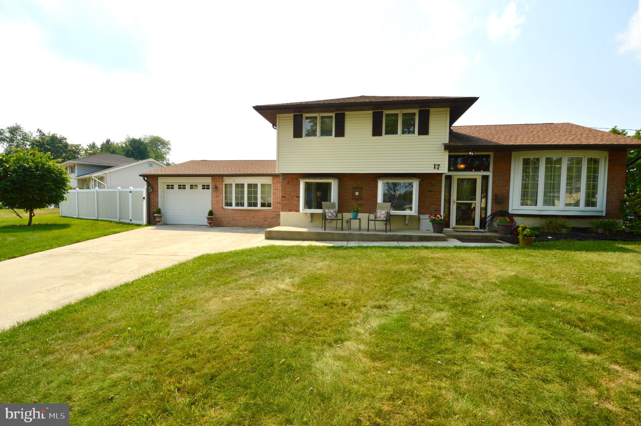 17 Stephen Drive Glendora, NJ 08029 - Photo 2 of 24