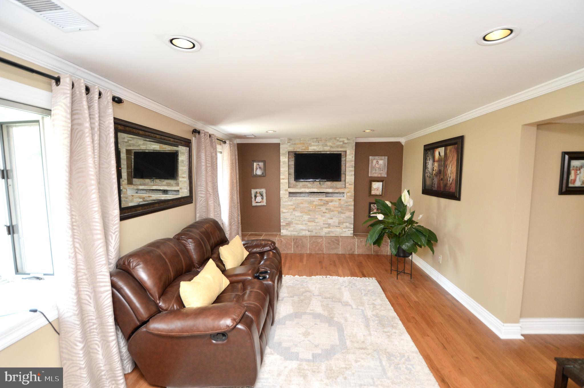 17 Stephen Drive Glendora, NJ 08029 - Photo 11 of 24