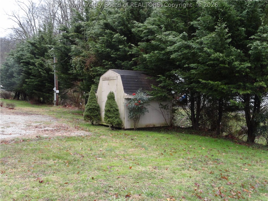 101 Two Mile Creek Road Milton, WV 25541 - Photo 23 of 29 Gallery Image 23